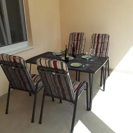 Roberta Проживание в семье *