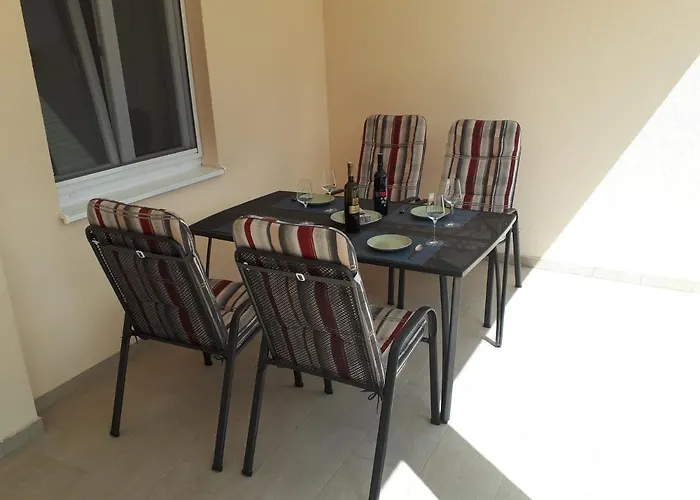 Roberta Ostanak kod kuće *