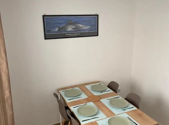 Roberta Ostanak kod kuće